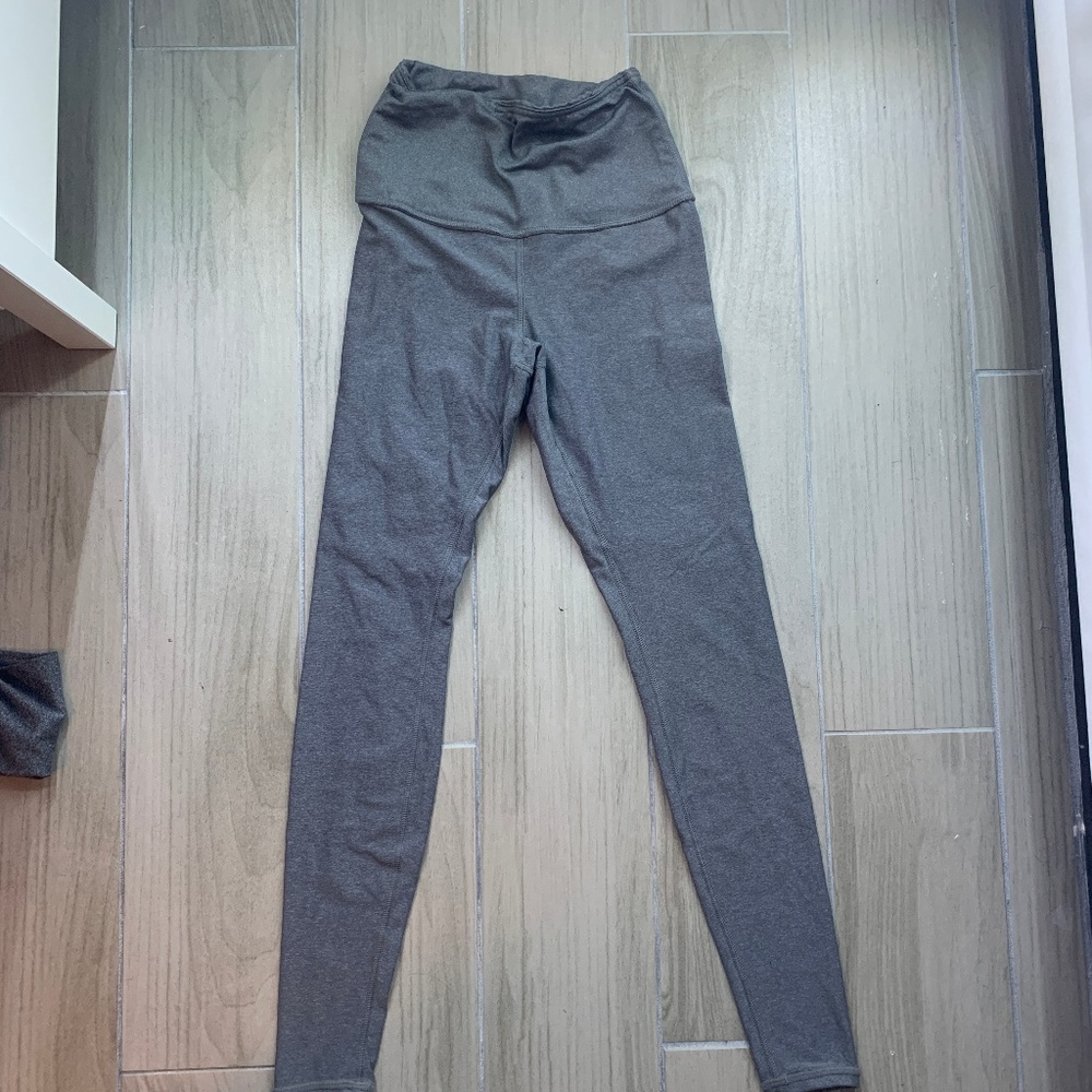 Saski Collection Grey Staple Leggings